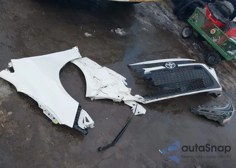 2021 Toyota Corolla Le from USA, damaged, VIN 5YFEPMAEXMP164337